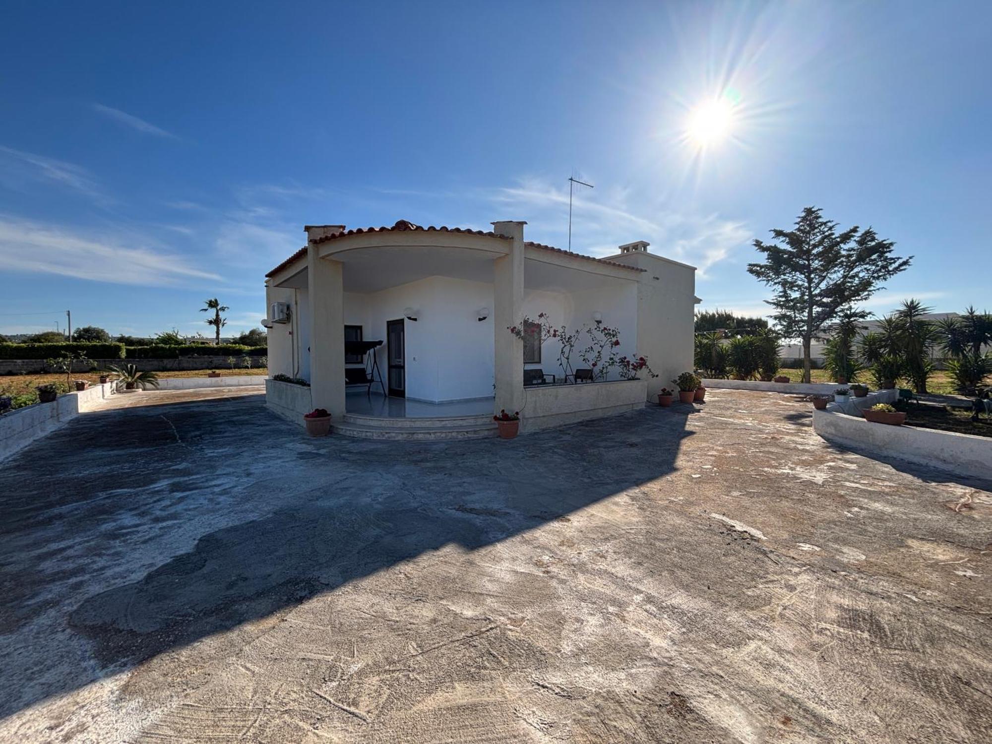 Lilly'S House Villa Torre Santa Sabina Exterior photo